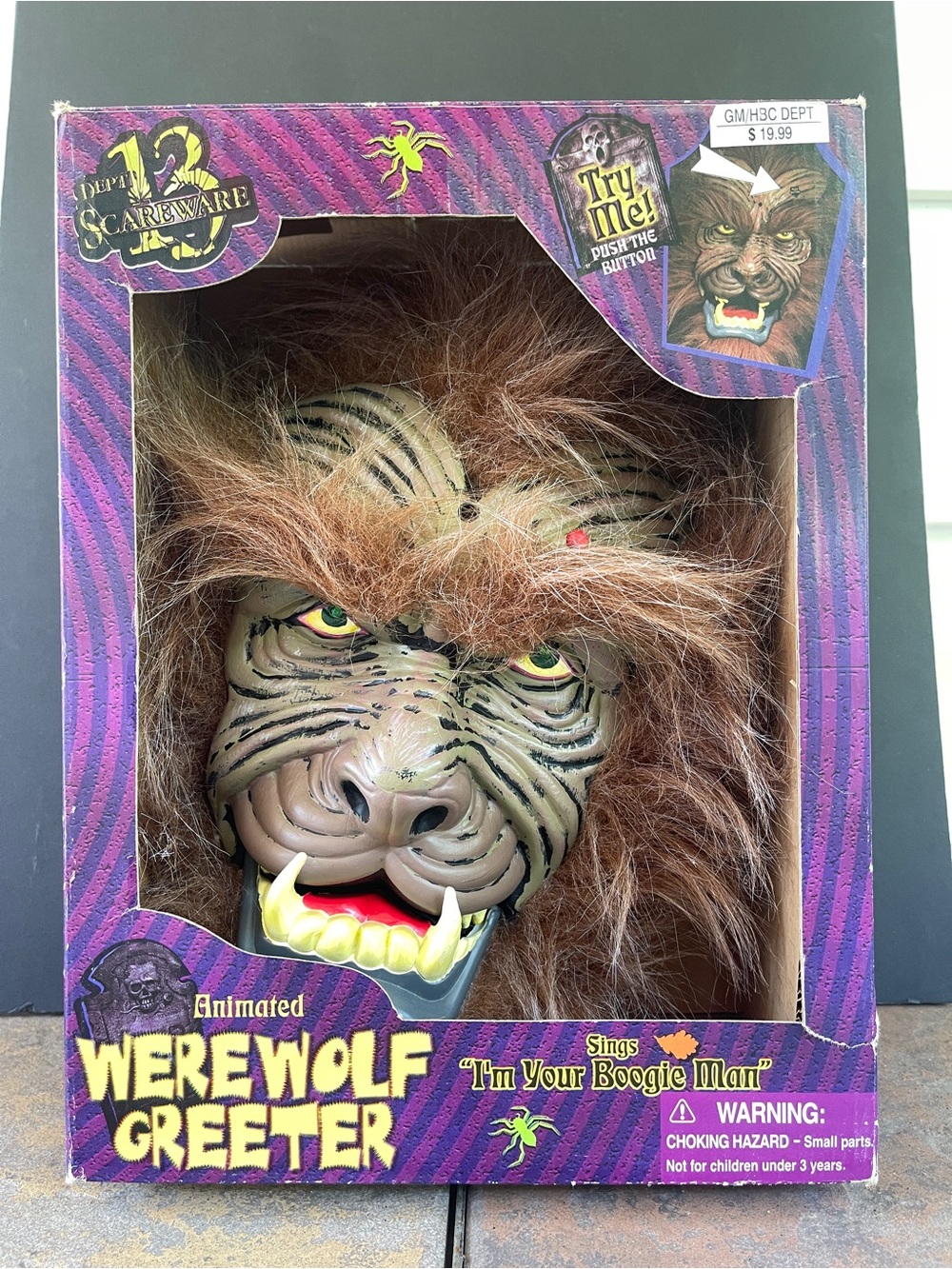 Department 13 scare ware motion activated singing Werewolf Greeter